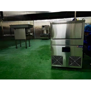 华豫兄弟ICE-F90-30雪花制冰机交付河南原阳某食品厂实验室